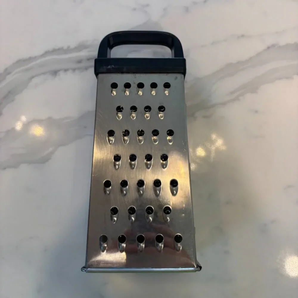 Metal Box Grater with Plastic Holder - Picture 2 of 5